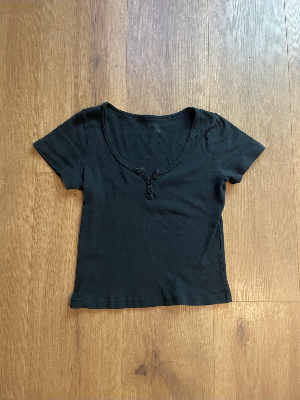 Brandy Melville Black T Shirt Swoop Neck Buttons one size